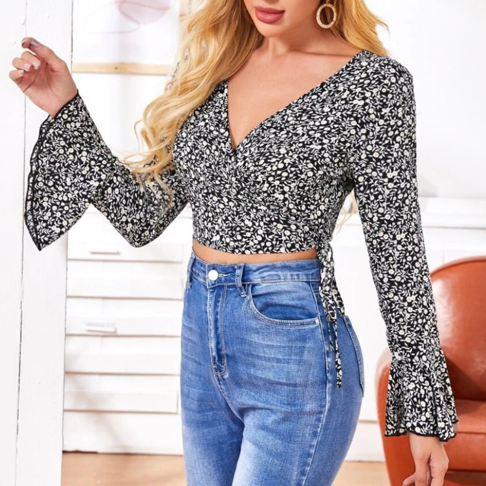 Flounce Sleeve Wrap Knotted Ditsy Floral Blouse